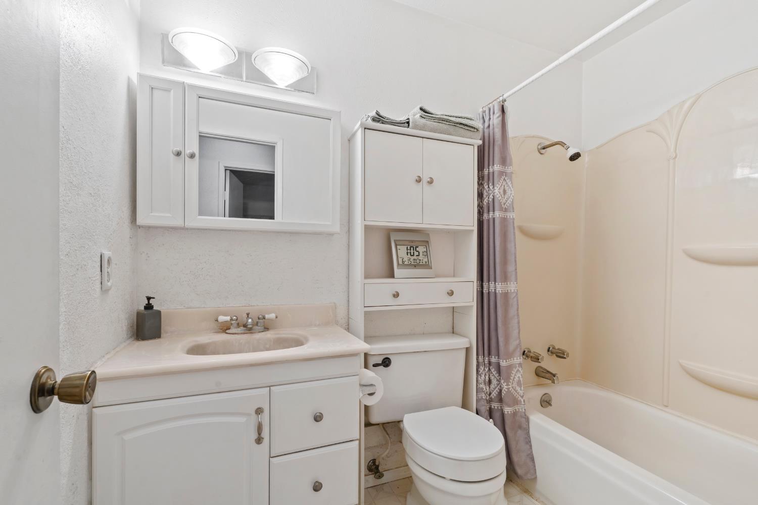 3728 Carver Road Modesto, CA 95356 - Photo 10 of 26
