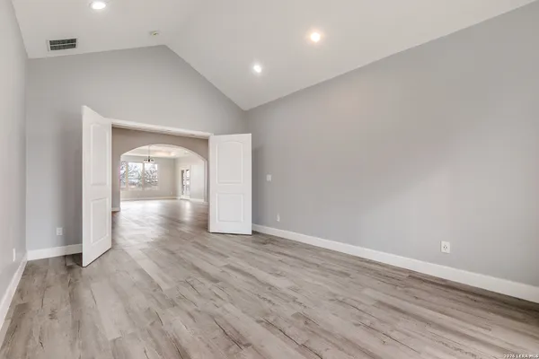 $545,000 | 470 Blue Quail, Lytle, TX 78052