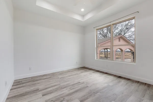 $545,000 | 470 Blue Quail, Lytle, TX 78052