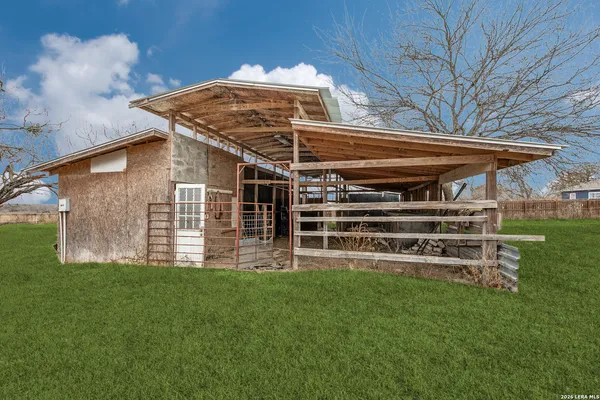 $545,000 | 470 Blue Quail, Lytle, TX 78052