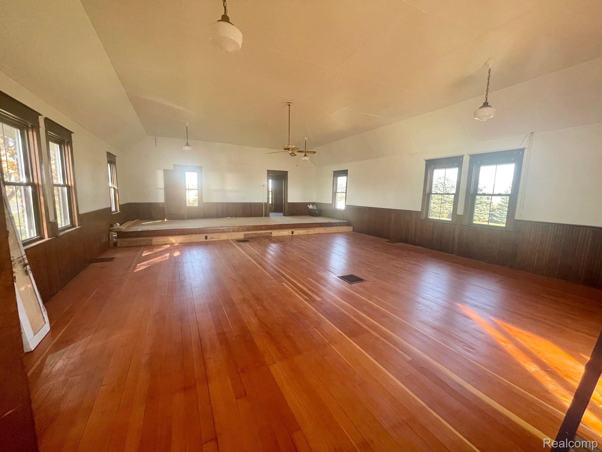 Gallery Image 6