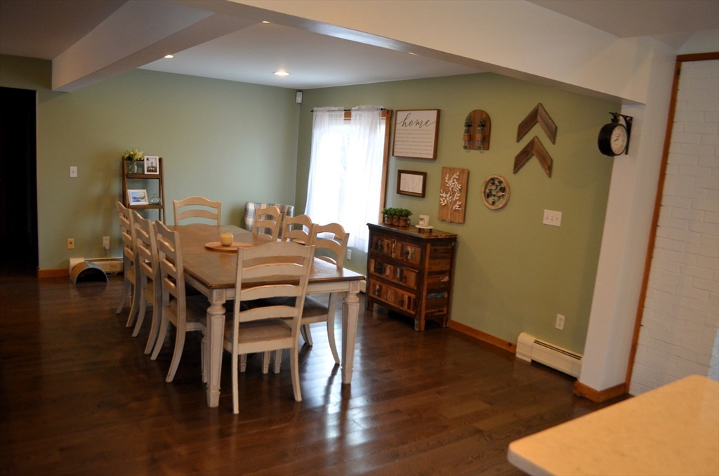 164 Acushnet Road Mattapoisett, MA 02739 - Photo 11 of 40 Gallery Image 11