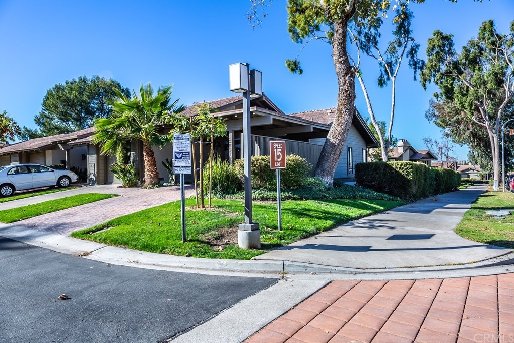 2 Lago Sud, Unit 1 Irvine, CA 92612 - Photo 2 of 37