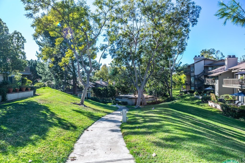 2 Lago Sud, Unit 1 Irvine, CA 92612 - Photo 28 of 37