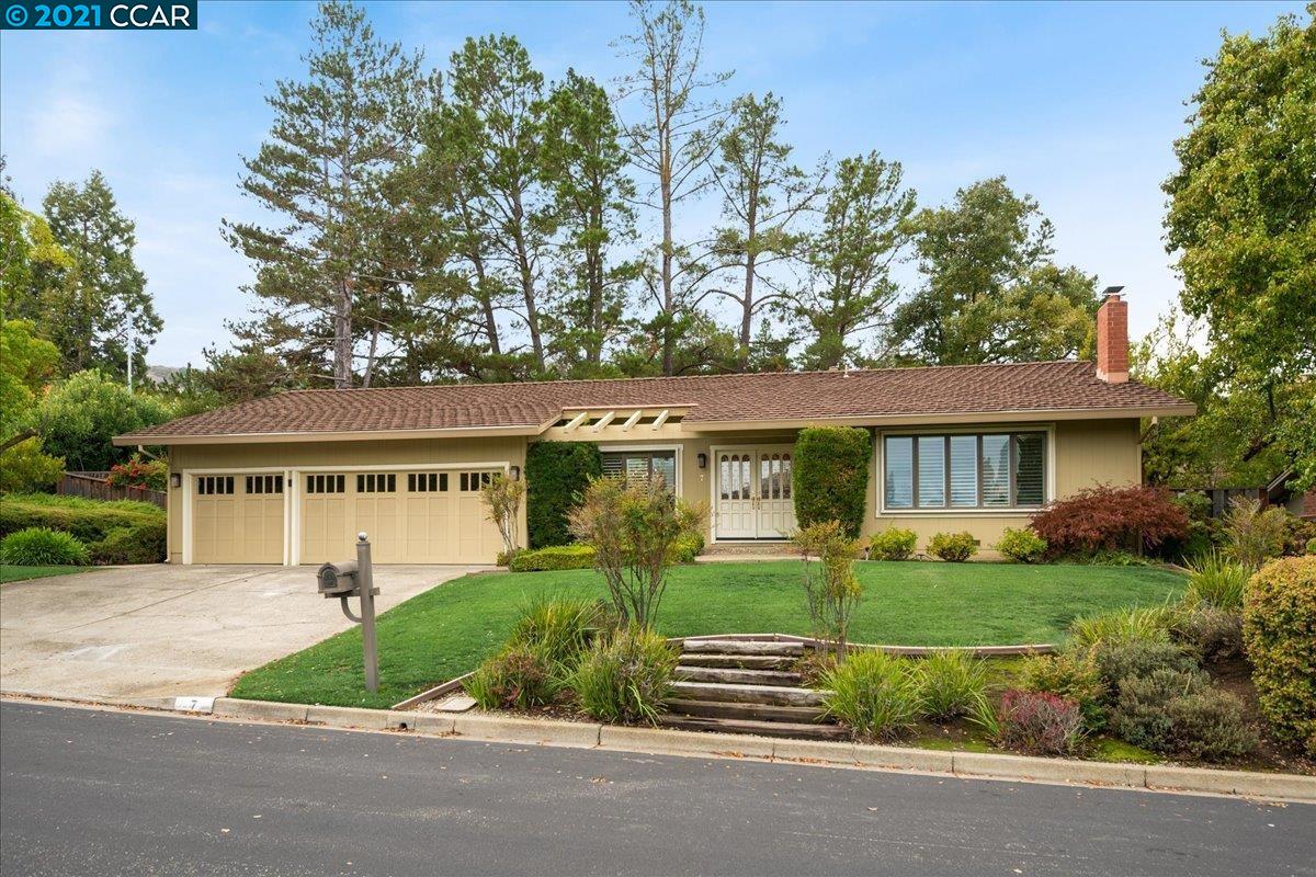 7 Appian Court, Danville, CA 94526 Compass