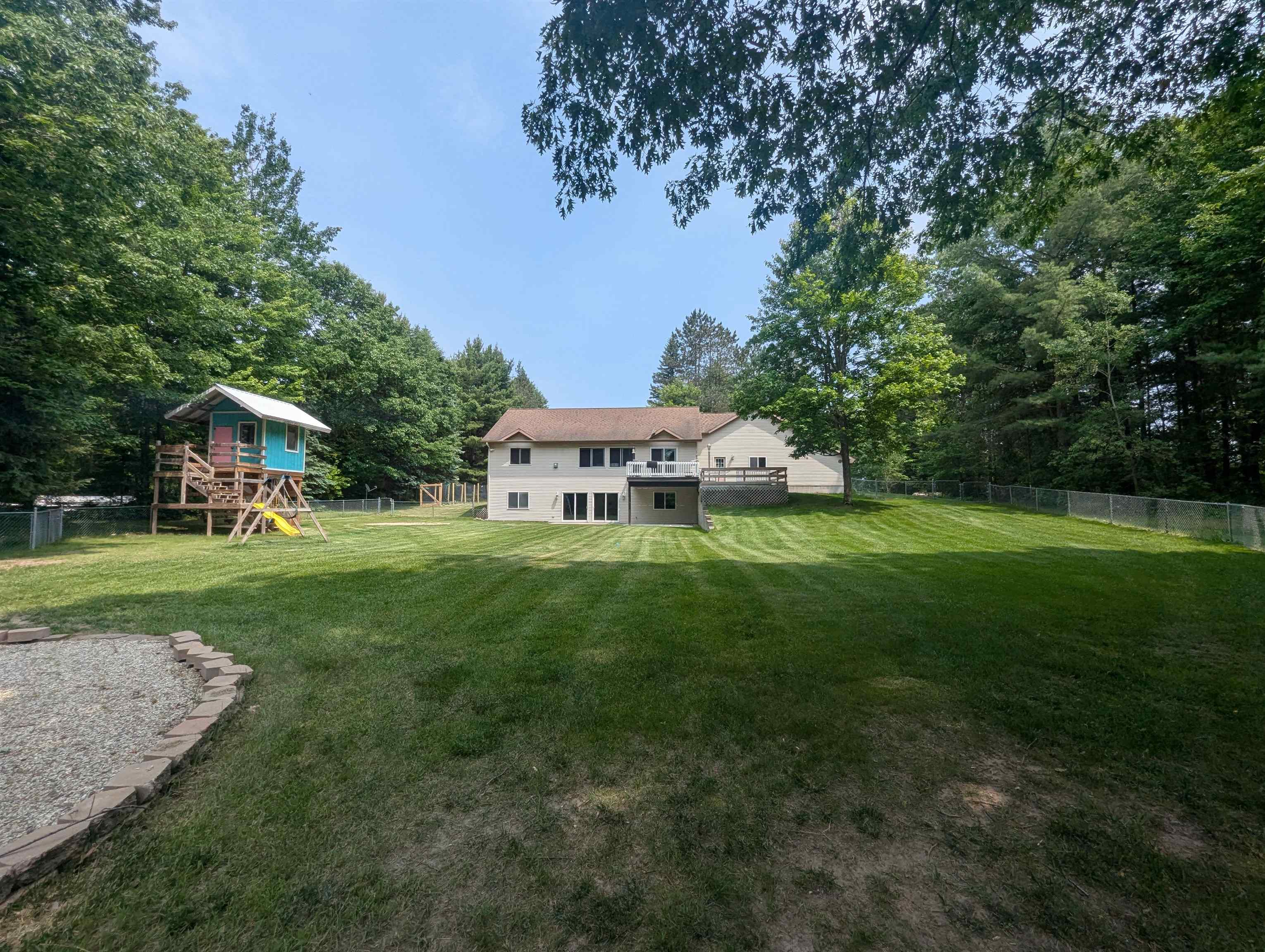 8544 West Esmond Road Hale, MI 48739 - Photo 10 of 61 1934899-96e42d5a-83ea-4d1d-9cd8-f5c15c915c55.JPG