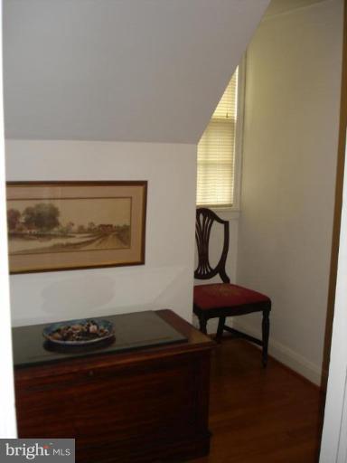 535 Valley View Road Towson, MD 21286 - Photo 19 of 24 2nd floor landing