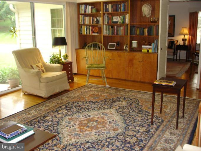 535 Valley View Road Towson, MD 21286 - Photo 6 of 24 20 x 17 Family Room addition