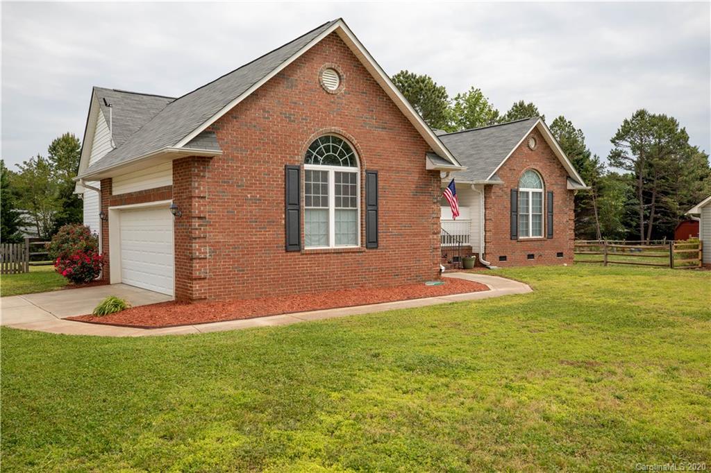1431 Legion Road Fort Mill, SC 29715 - Photo 7 of 30 Gallery Image 7