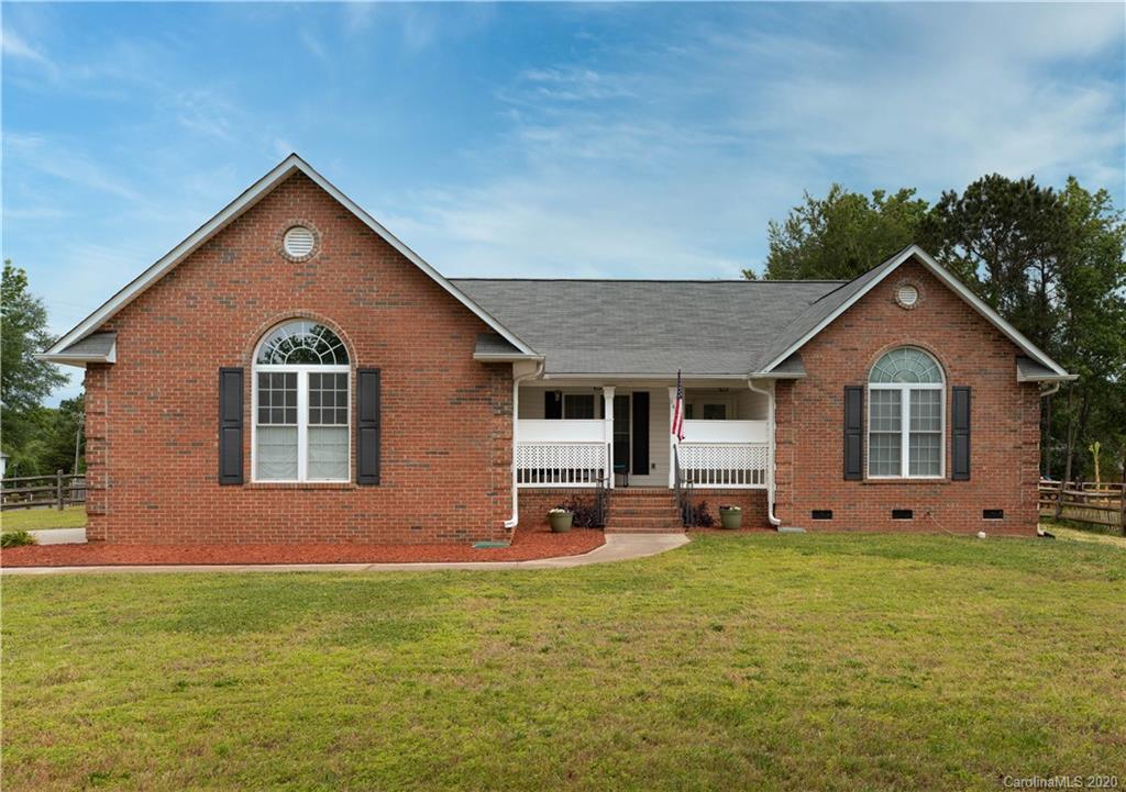 1431 Legion Road Fort Mill, SC 29715 - Photo 9 of 30 Gallery Image 9
