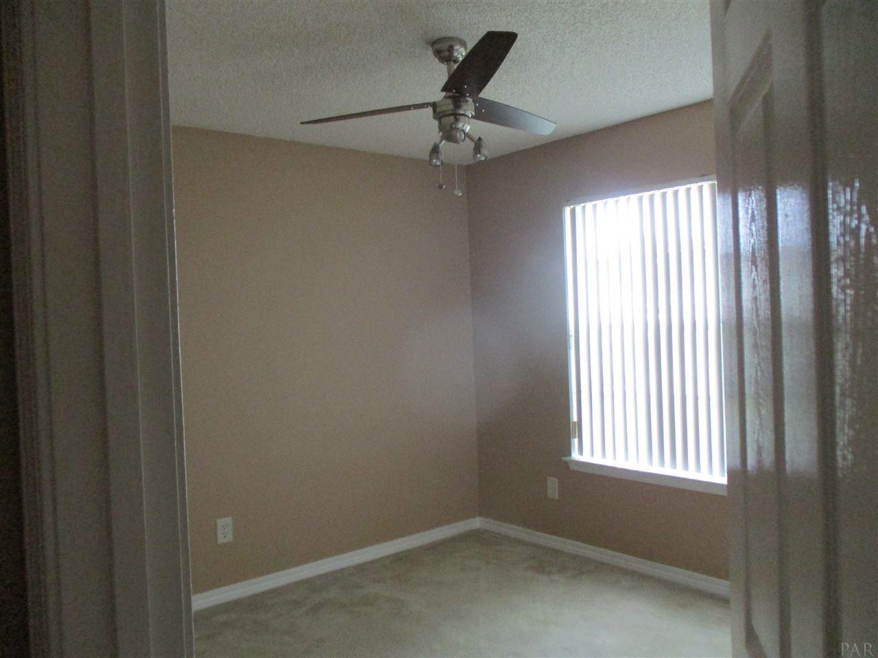 5867 Admirals Road Milton, FL 32583 - Photo 9 of 18 Gallery Image 9