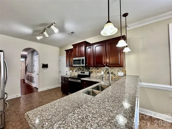 $2,800 | 12804 Windyedge Road, Huntersville, NC 28078