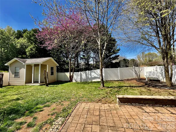 $2,800 | 12804 Windyedge Road, Huntersville, NC 28078