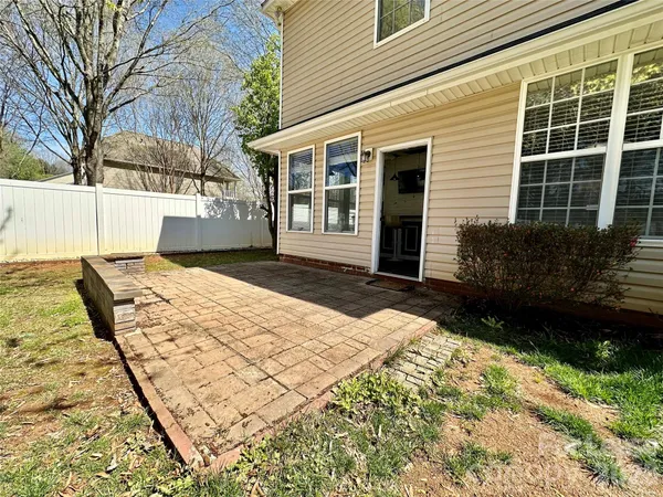 $2,800 | 12804 Windyedge Road, Huntersville, NC 28078