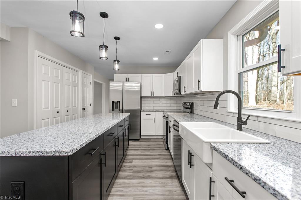 5424 Bridle Ridge Drive Pfafftown, NC 27040 - Photo 6 of 17