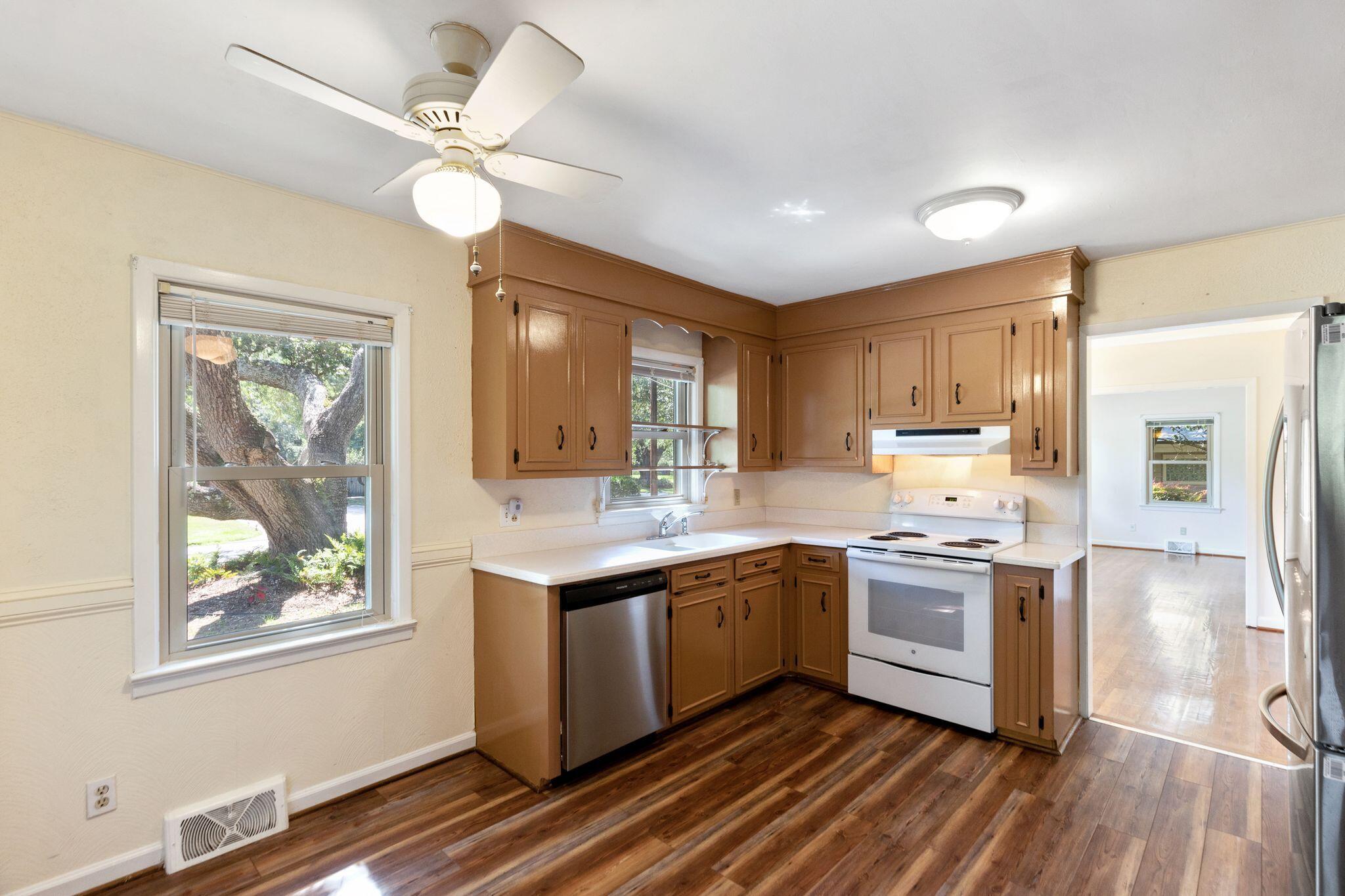 854 Montgomery Road Charleston, SC 29412 - Photo 11 of 42 854MontgomeryRd-KeenEyeMarketing-12