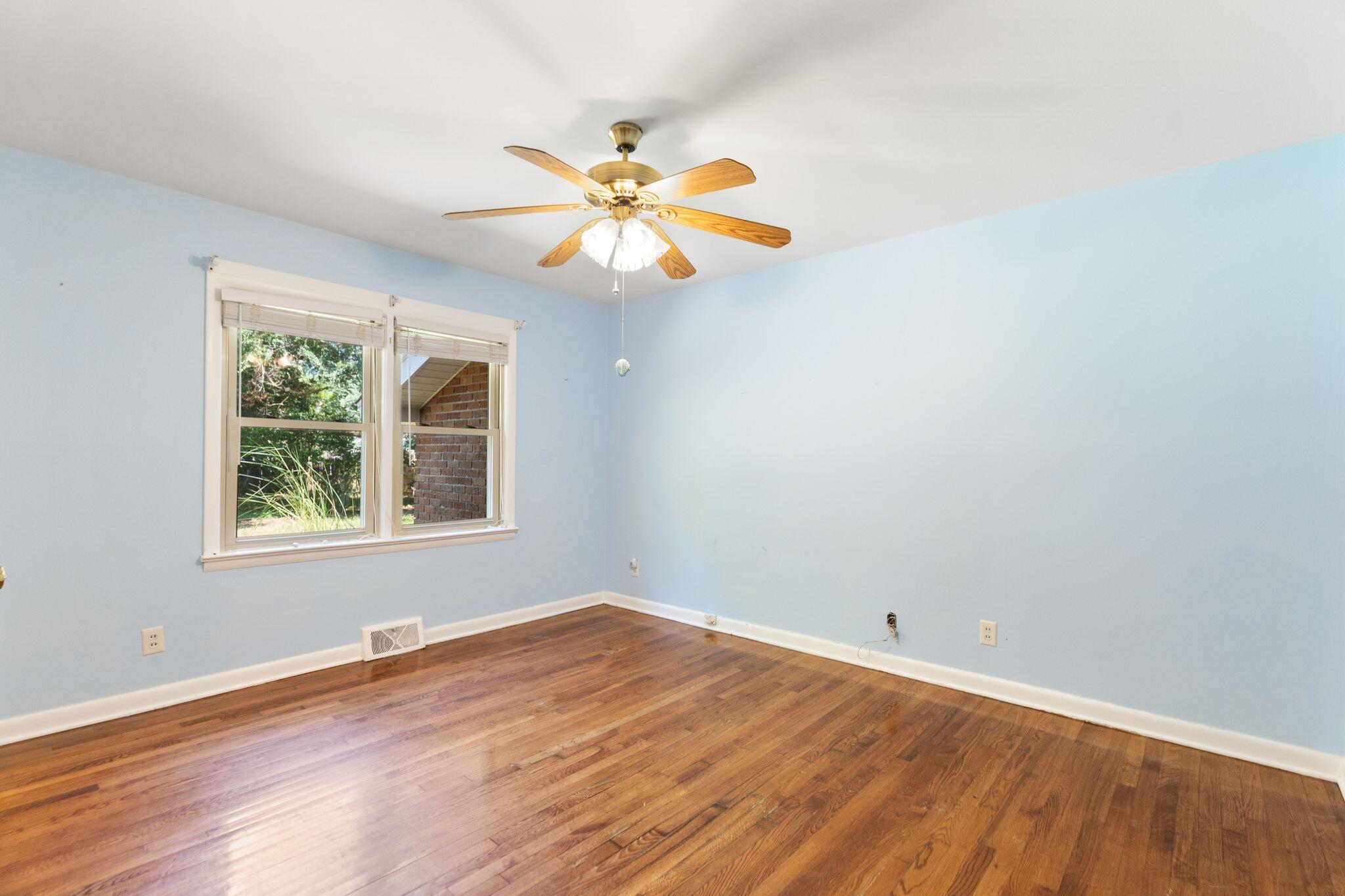 854 Montgomery Road Charleston, SC 29412 - Photo 14 of 42 854MontgomeryRd-KeenEyeMarketing-15