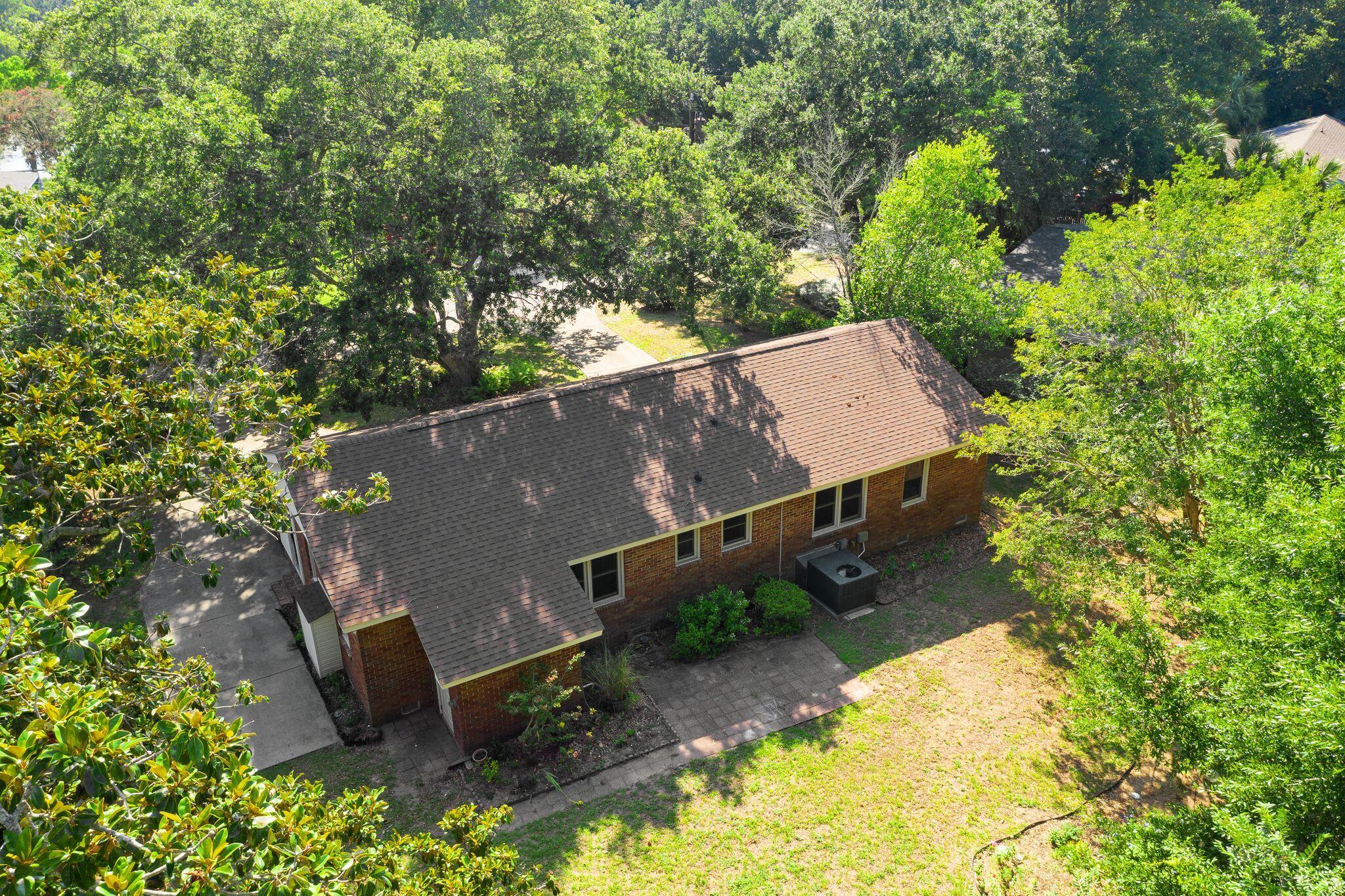 854 Montgomery Road Charleston, SC 29412 - Photo 36 of 42 854MontgomeryRd-KeenEyeMarketing-37