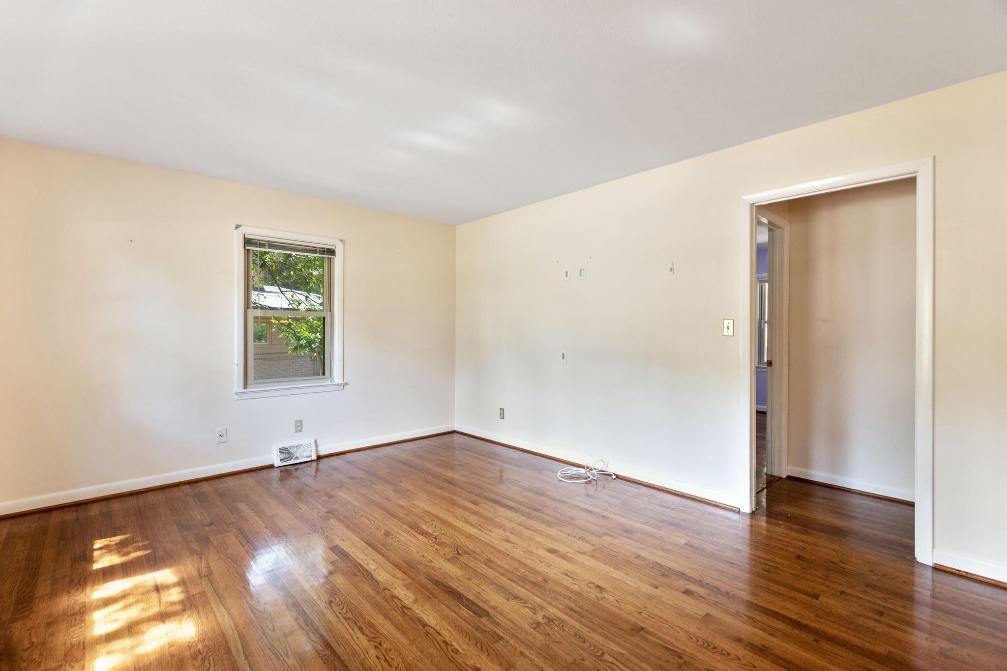 854 Montgomery Road Charleston, SC 29412 - Photo 5 of 42 854MontgomeryRd-KeenEyeMarketing-06