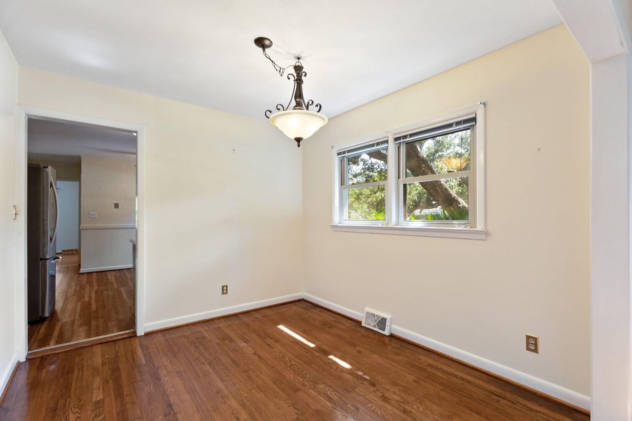 854 Montgomery Road Charleston, SC 29412 - Photo 8 of 42 854MontgomeryRd-KeenEyeMarketing-09