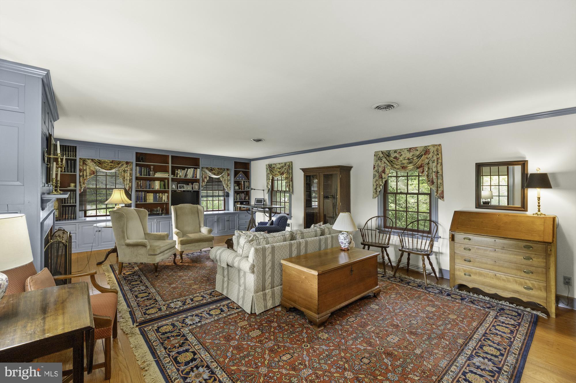 200 Blueberry Road Gardners, PA 17324 - Photo 20 of 98 Living Room