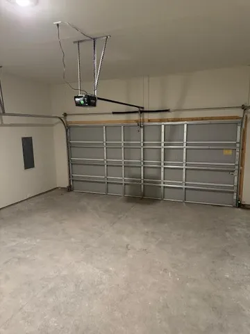 $2,400 | 39873 Fallbrook Avenue, North Branch, MN 55056