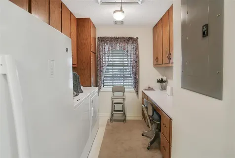 $250,000 | 1001 Idlewilde Lane, Lake Charles, LA 70605