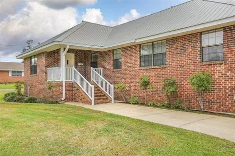 $250,000 | 1001 Idlewilde Lane, Lake Charles, LA 70605