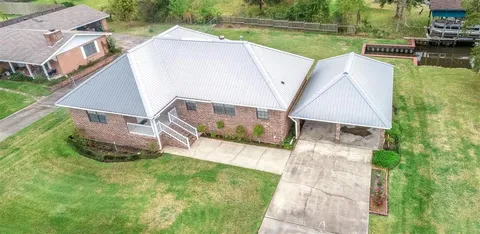 $250,000 | 1001 Idlewilde Lane, Lake Charles, LA 70605