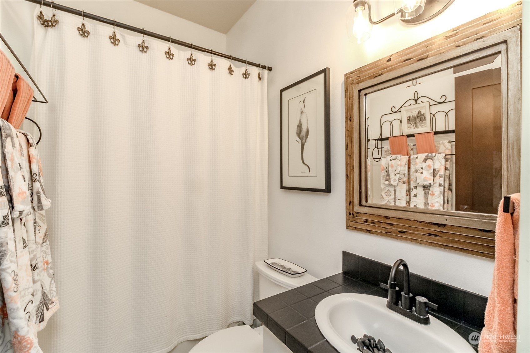 5095 Northeast Hendrickson Road Poulsbo, WA 98370 - Photo 14 of 28 Gallery Image 14