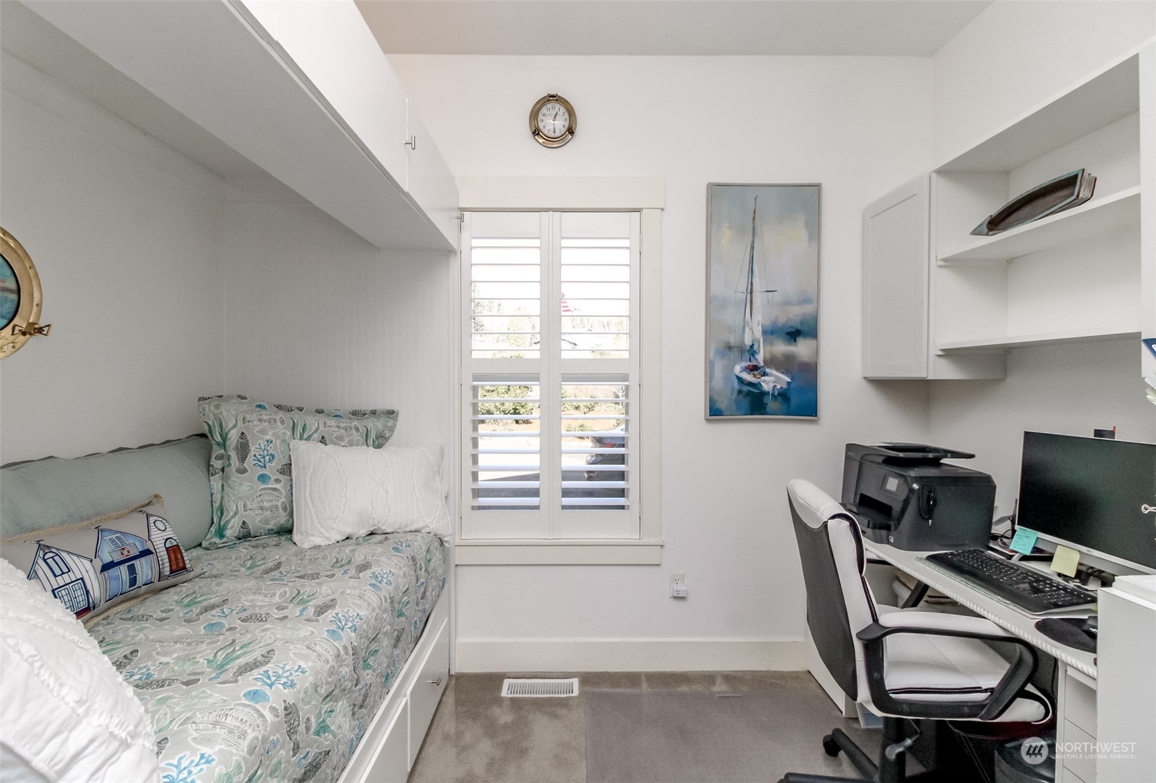 5095 Northeast Hendrickson Road Poulsbo, WA 98370 - Photo 17 of 28 Gallery Image 17