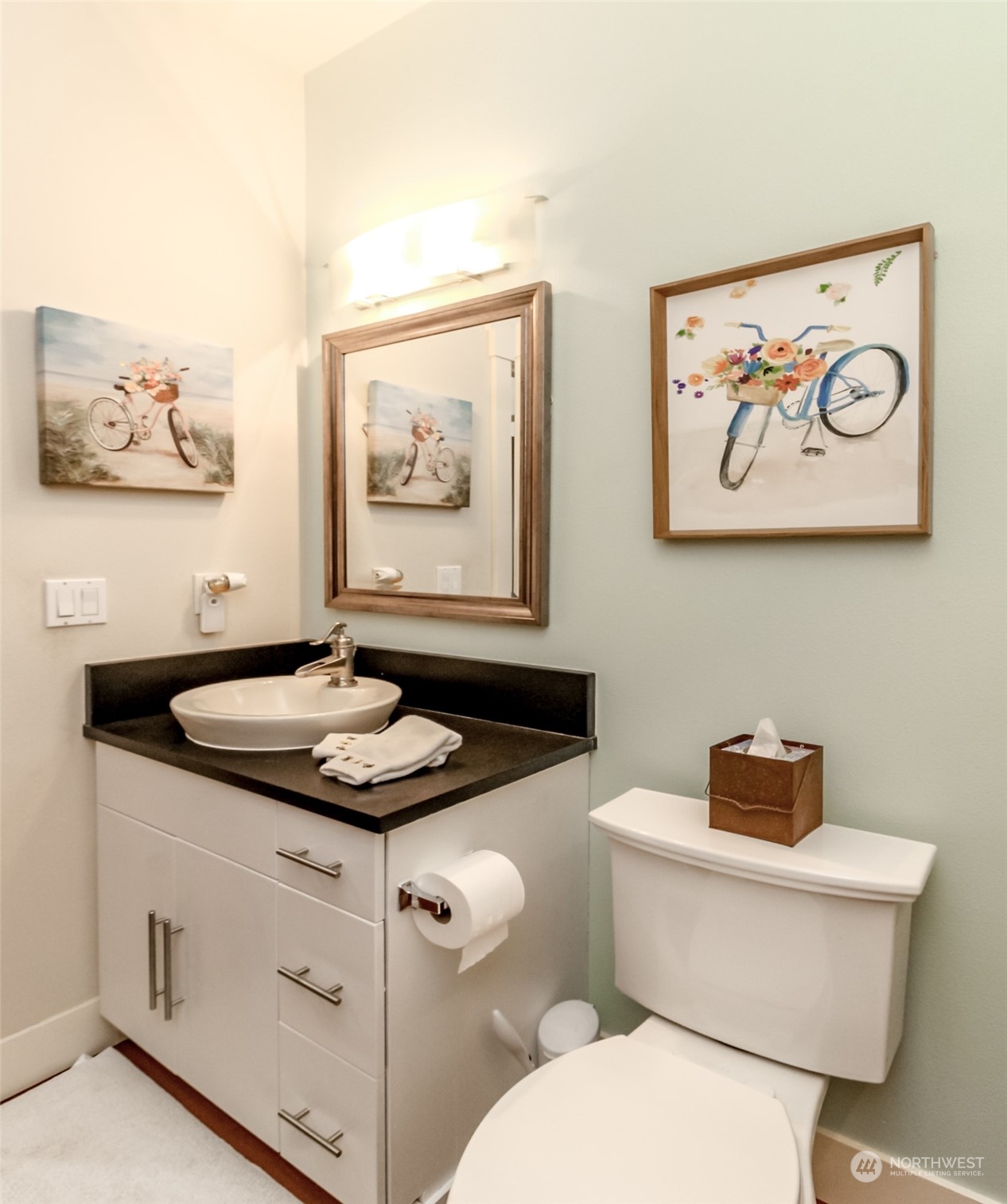 5095 Northeast Hendrickson Road Poulsbo, WA 98370 - Photo 18 of 28 Gallery Image 18