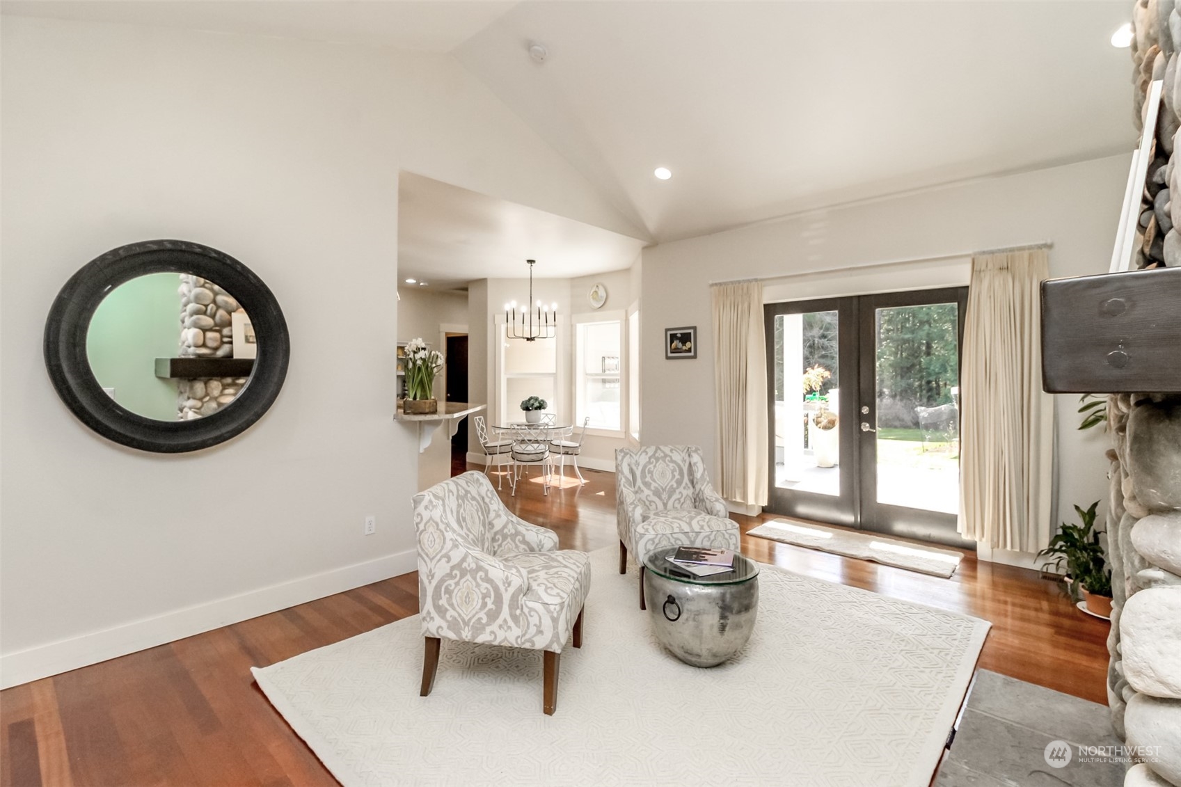 5095 Northeast Hendrickson Road Poulsbo, WA 98370 - Photo 5 of 28 Gallery Image 5