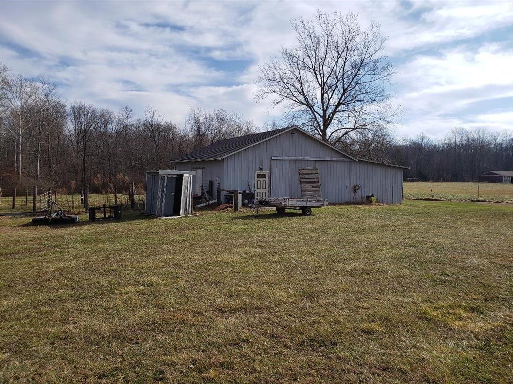 1809 South Conservation Club Road Morgantown, IN 46160 - Photo 5 of 11