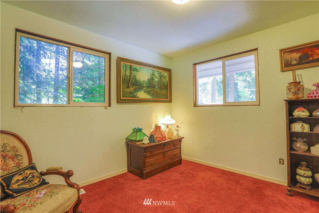 3505 Quade Road Clinton, WA 98236 - Photo 11 of 24 Gallery Image 11