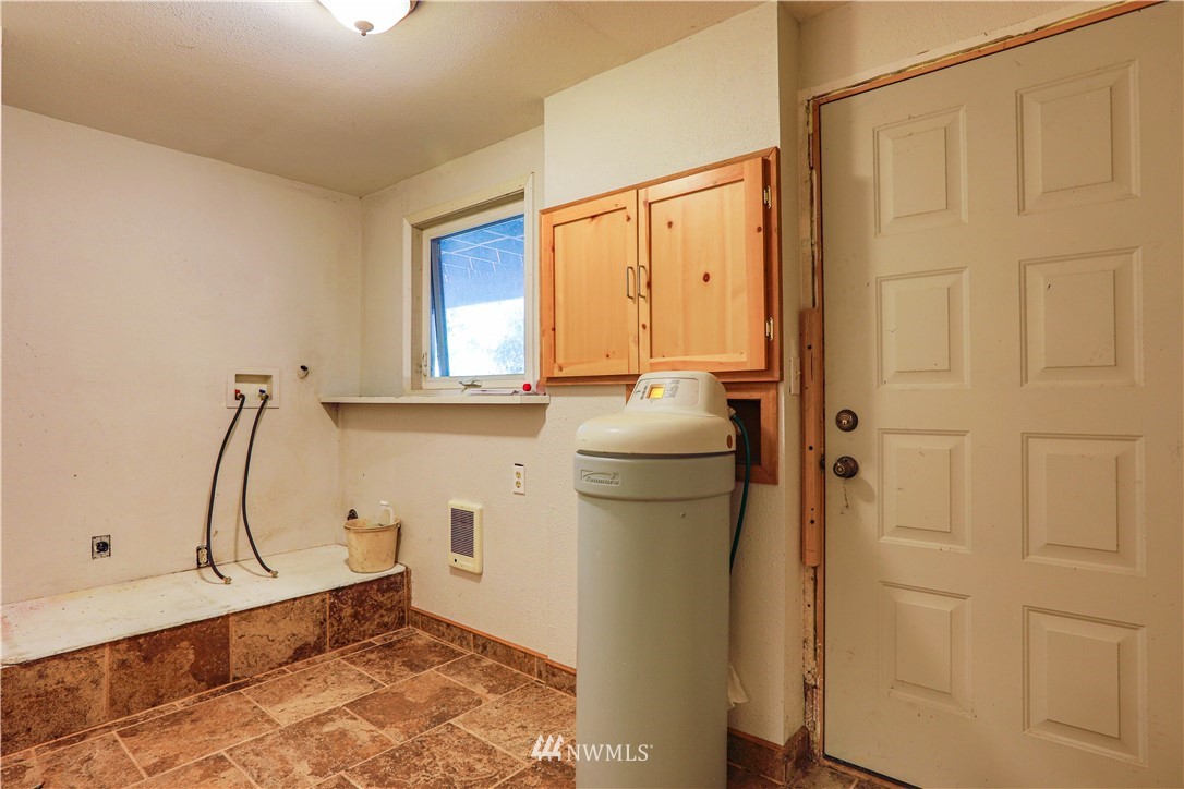 3505 Quade Road Clinton, WA 98236 - Photo 18 of 24 Gallery Image 18