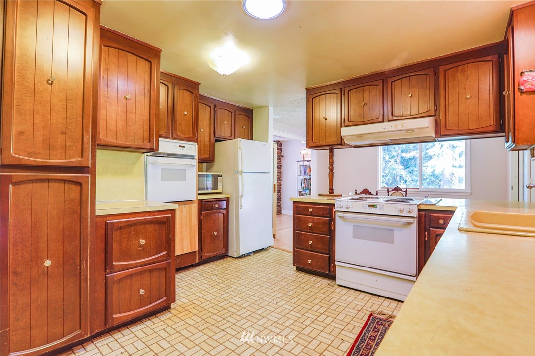 3505 Quade Road Clinton, WA 98236 - Photo 7 of 24 Gallery Image 7