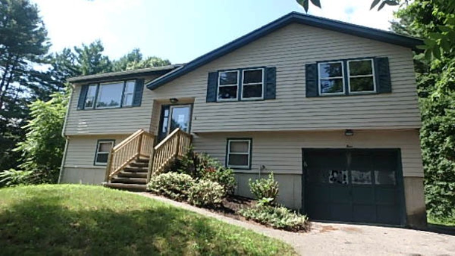 4 Pineridge Road Pelham, NH 03076 - Photo 1 of 19 Gallery Image 1