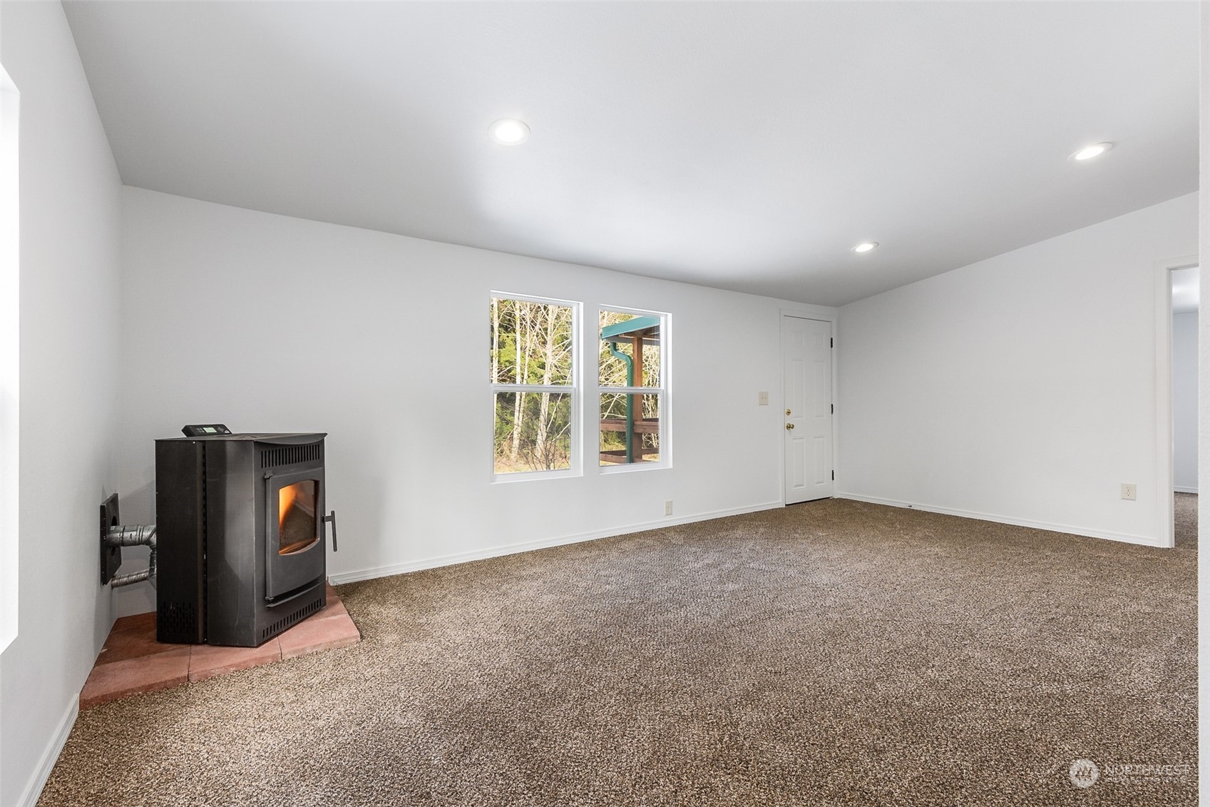 309 South Union Road Elma, WA 98541 - Photo 3 of 15 Gallery Image 3