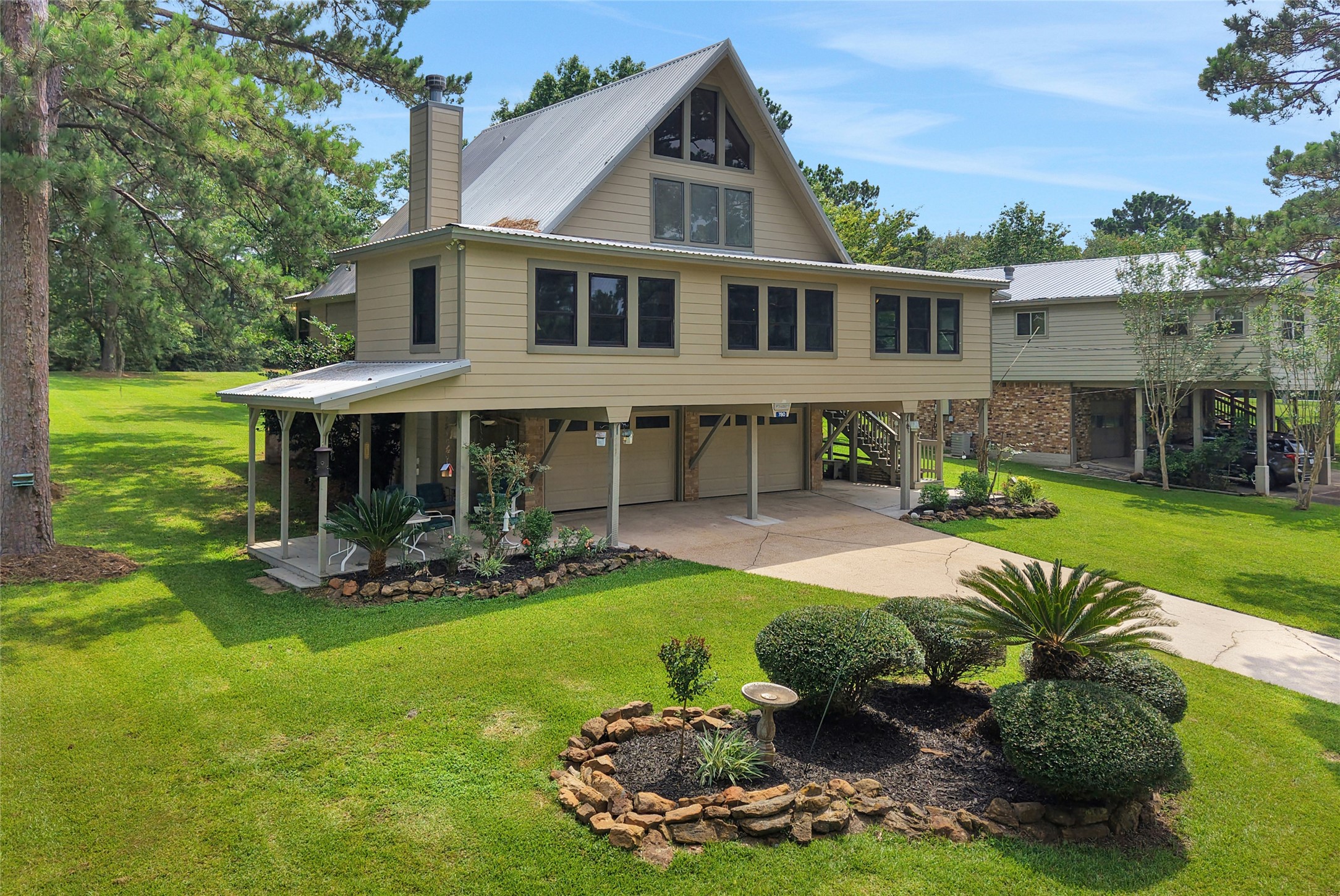 Welcome to 780 Hickory Ridge Drive in Holiday Shores