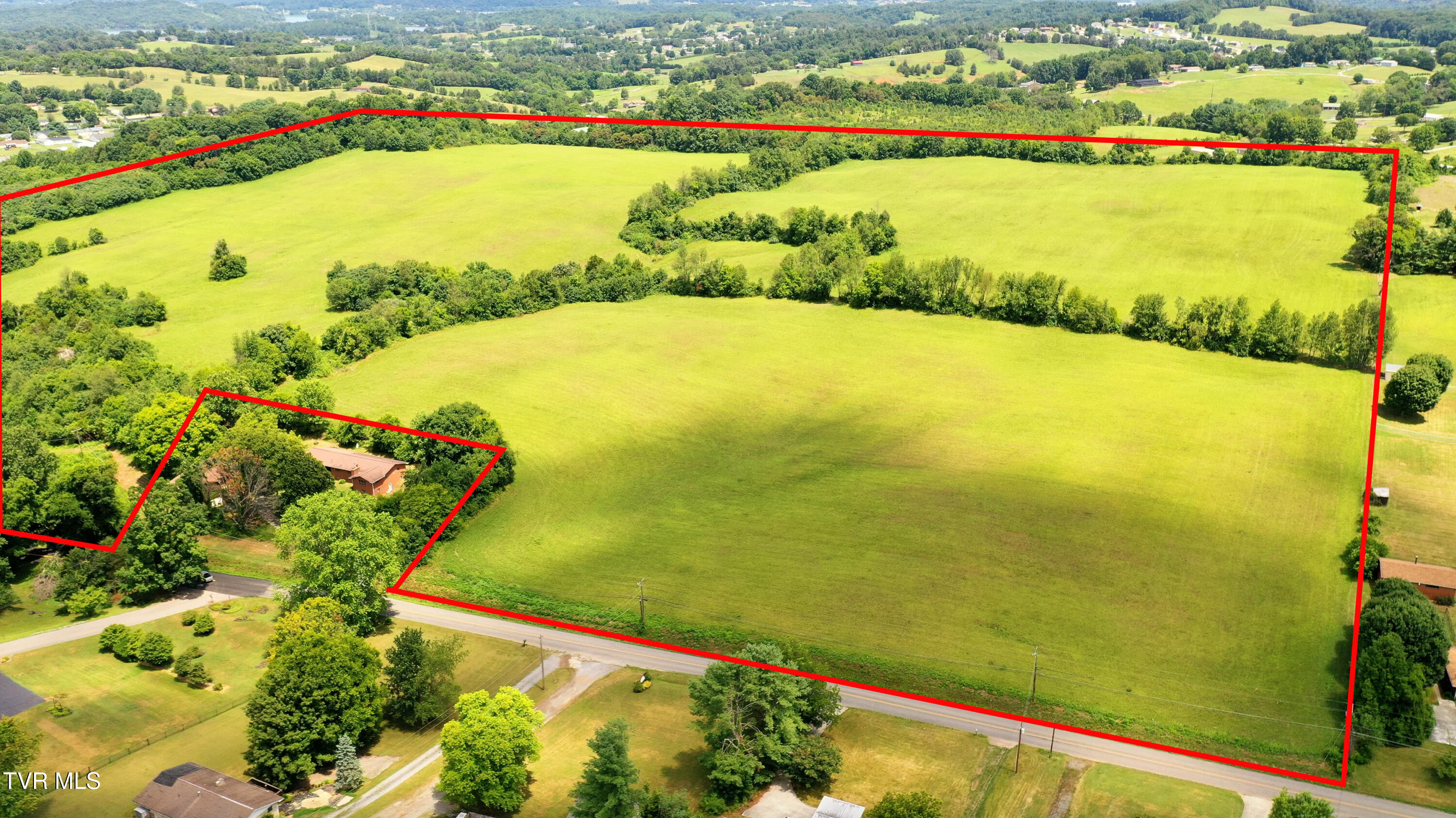 5085 Old Kentucky Road Morristown, TN 37814 - Photo 7 of 26 DJI_0679 - Property Lines