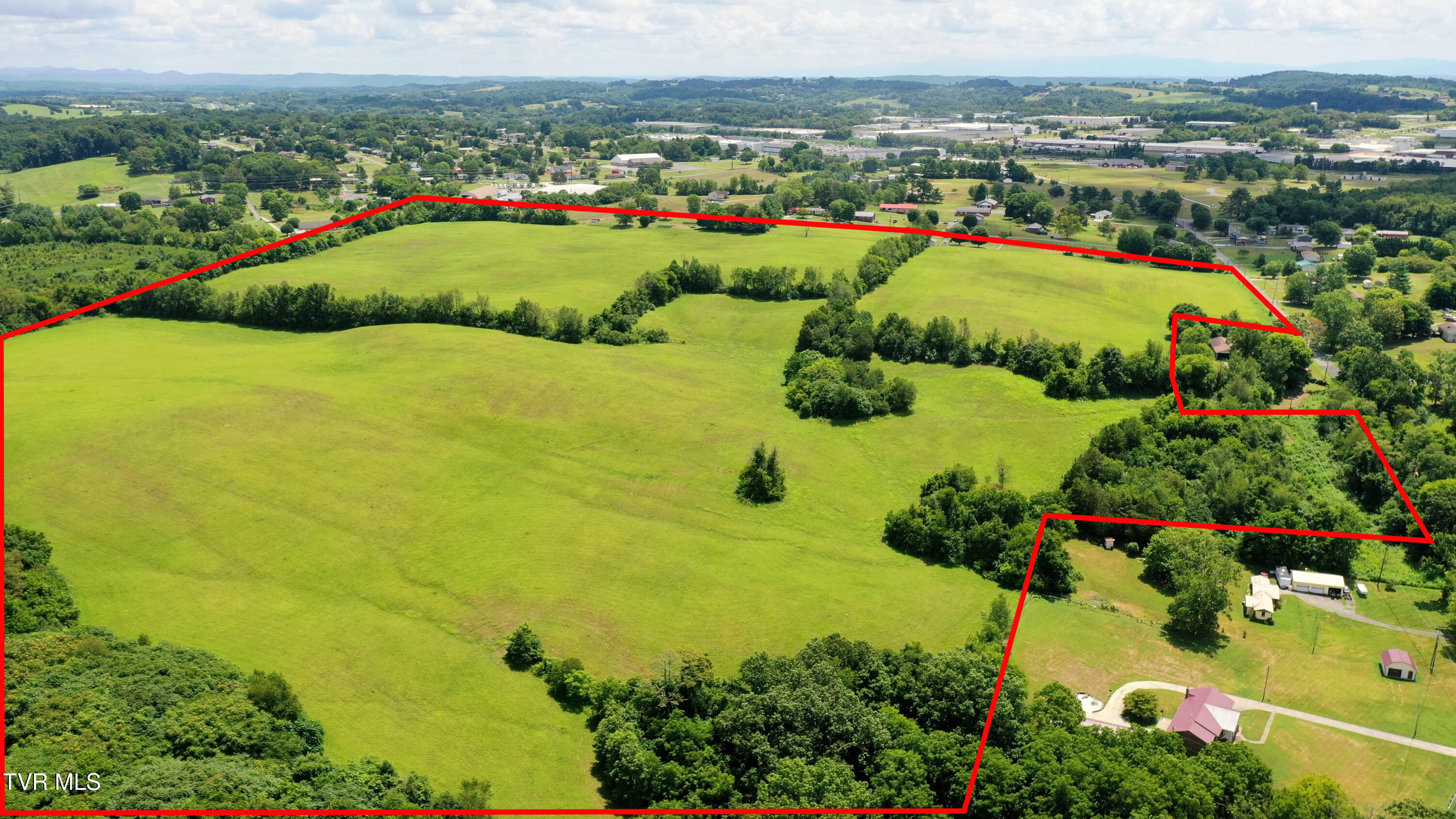 5085 Old Kentucky Road Morristown, TN 37814 - Photo 10 of 26 DJI_0683 - Property Lines