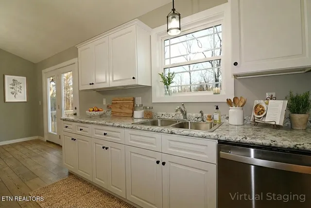 $340,000 | 595 Taylon Lane, Oneida, TN 37841