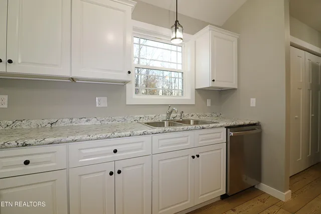 $340,000 | 595 Taylon Lane, Oneida, TN 37841