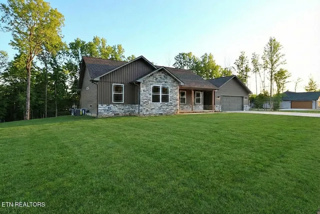 $340,000 | 595 Taylon Lane, Oneida, TN 37841