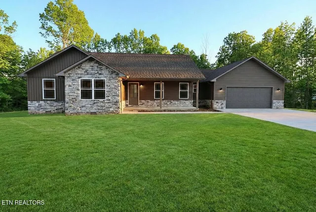 $340,000 | 595 Taylon Lane, Oneida, TN 37841