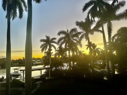 $5,290,000 | 1100 North North Lake Drive, Hollywood, FL 33019