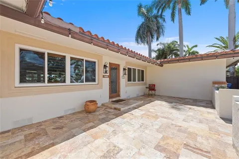 $5,290,000 | 1100 North North Lake Drive, Hollywood, FL 33019