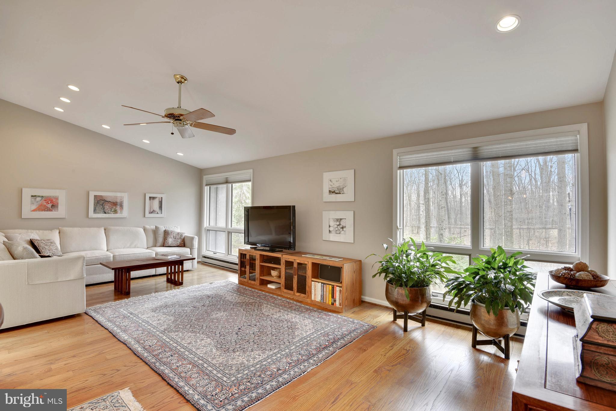 1301 Tucker Lane Silver Spring, MD 20905 - Photo 12 of 30 Living Room