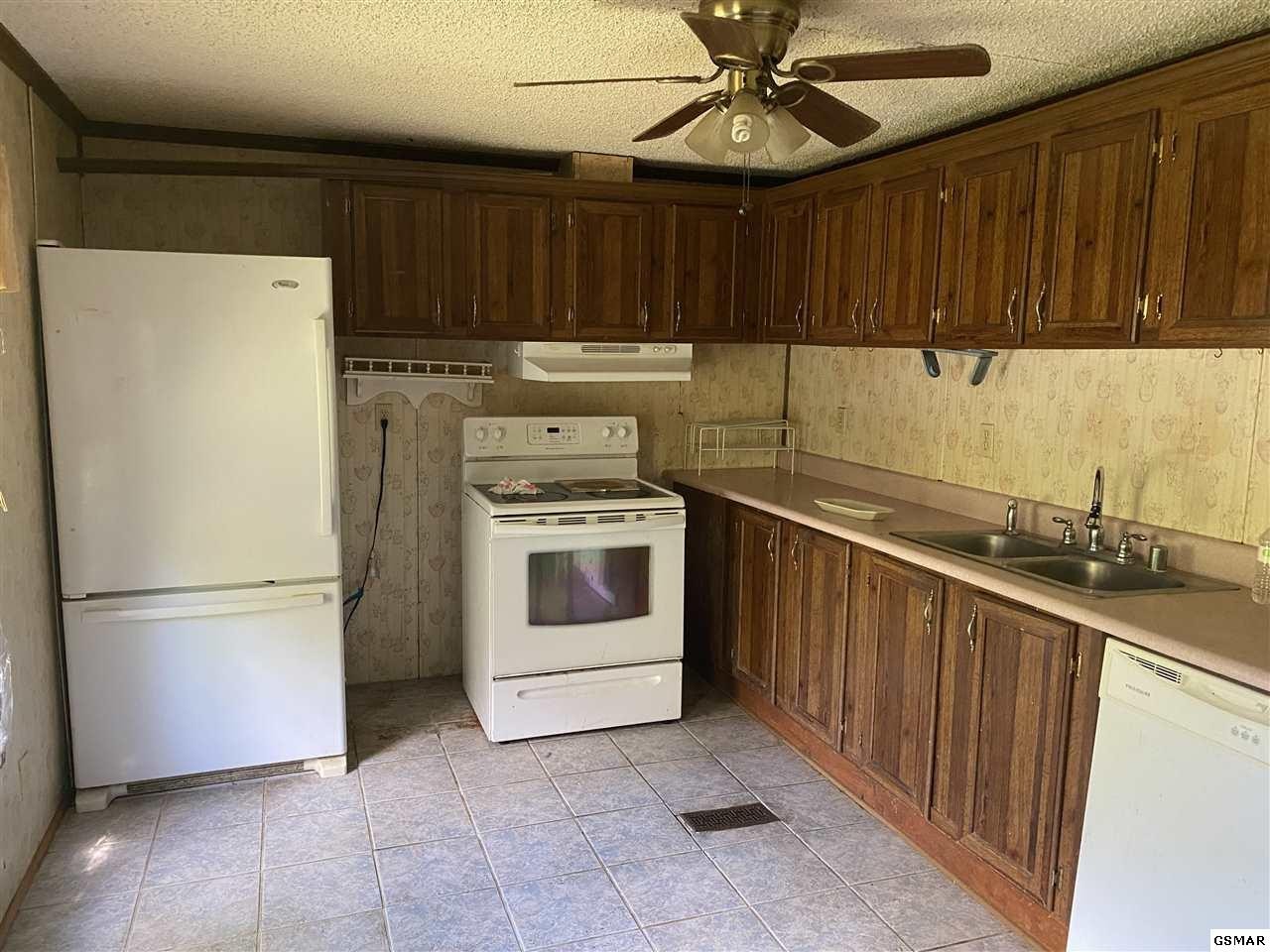 909 Stinnett Ridge Road Cosby, TN 37722 - Photo 29 of 35
